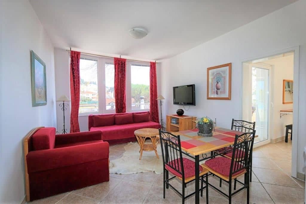 rooms-deluxe-apartment-sea-view-7-pax