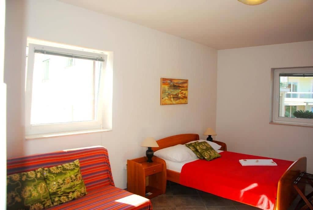 rooms-studio-4-pax