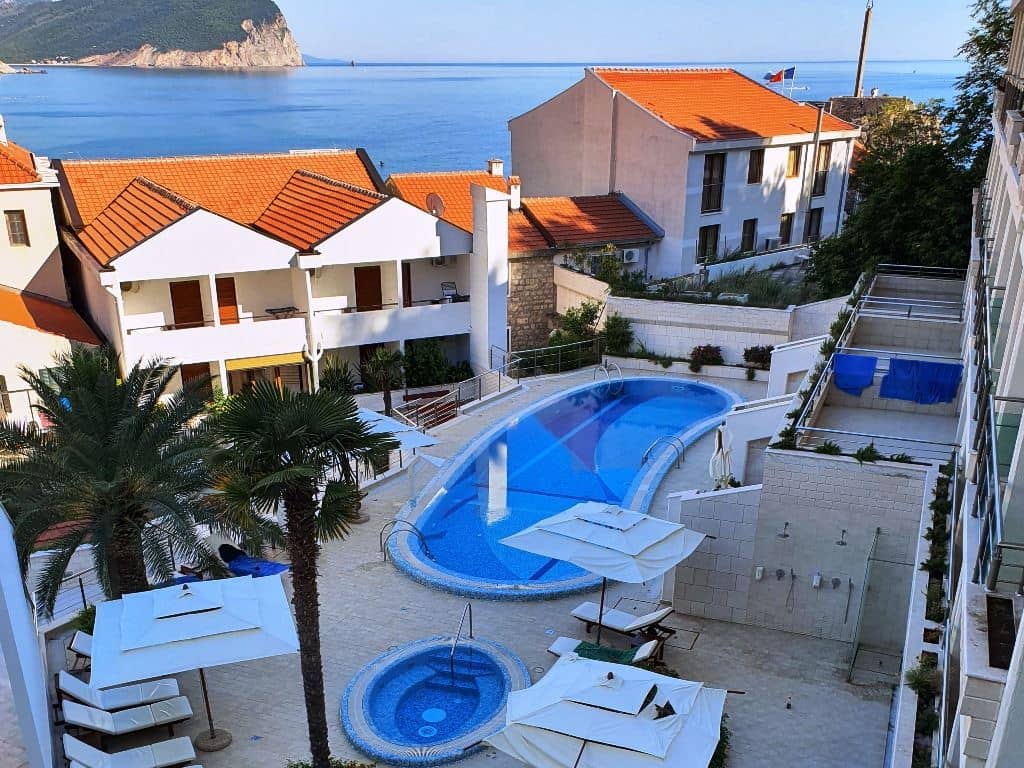 pools-pools