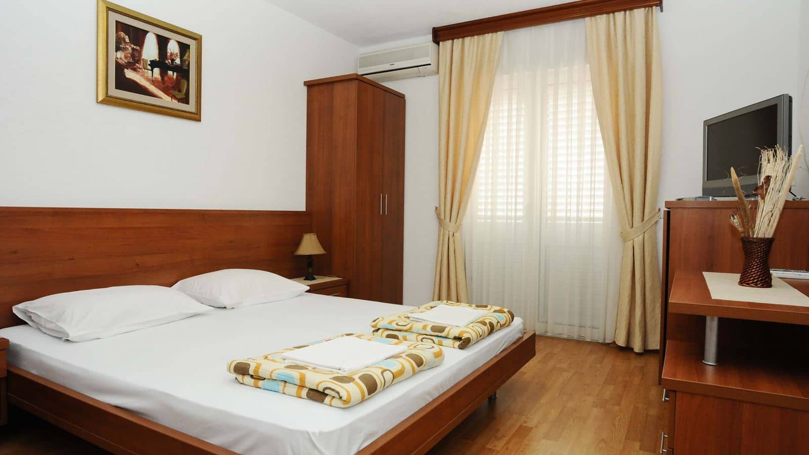 rooms-apartment-2+2