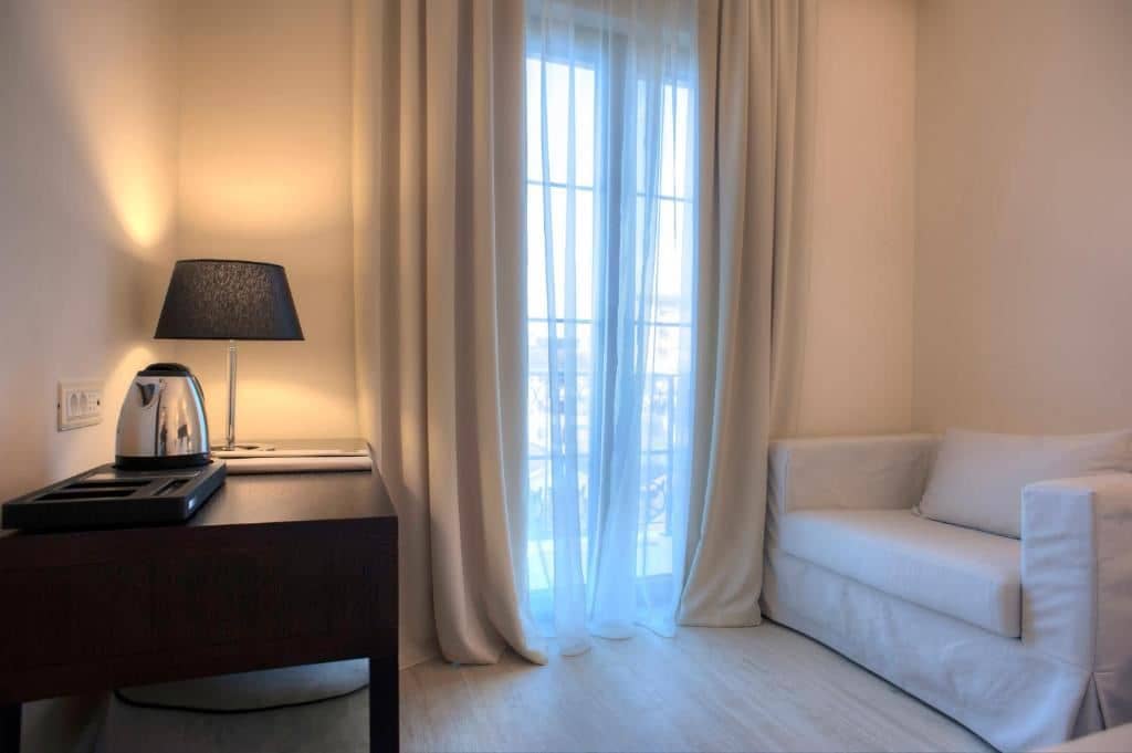 rooms-standard-twin-room