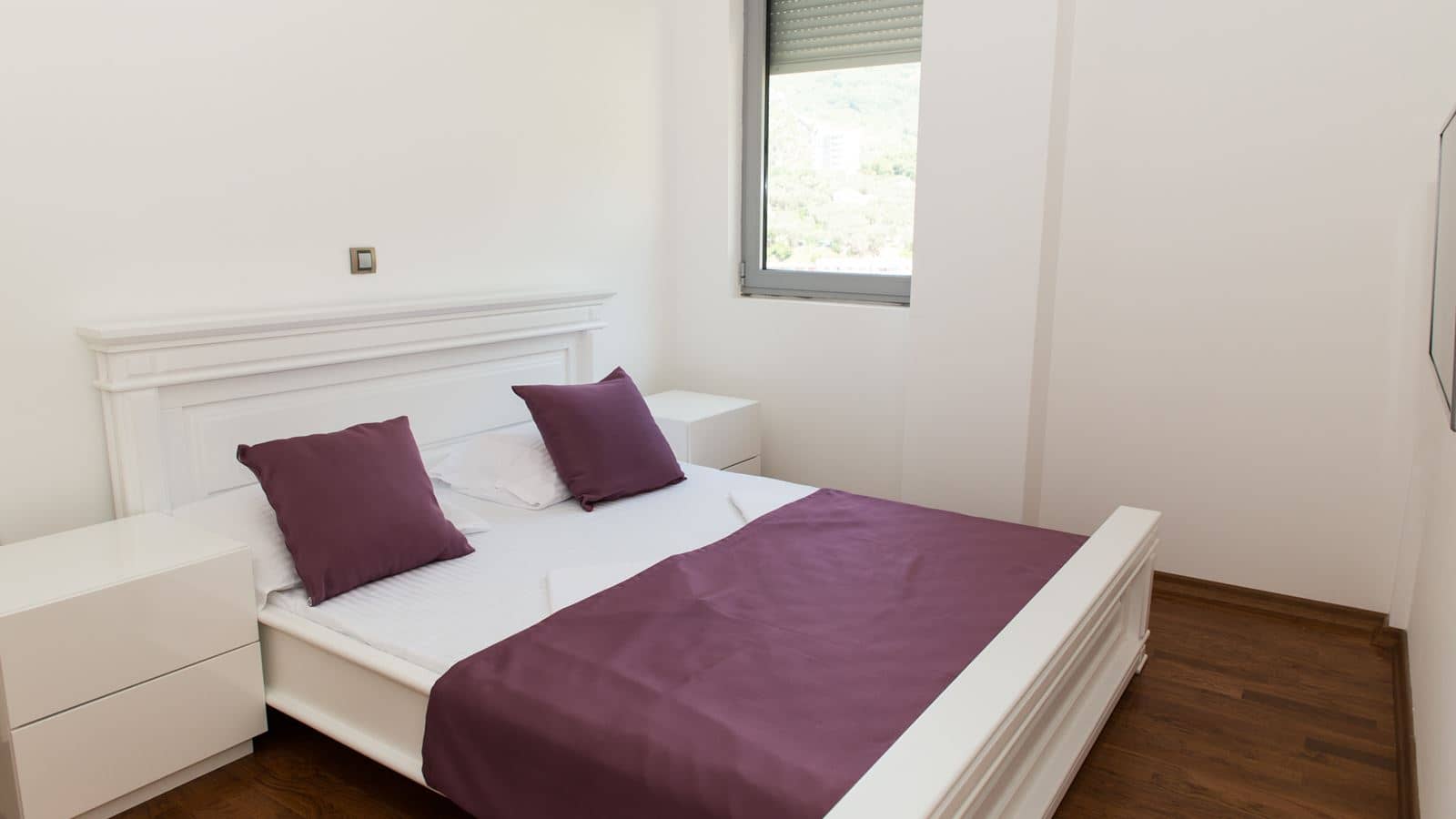 rooms-three-bedroom-apartment-sea-view