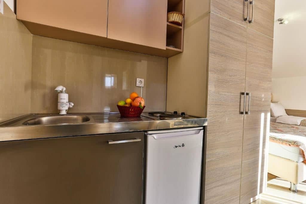 rooms-triple--luxury-studio