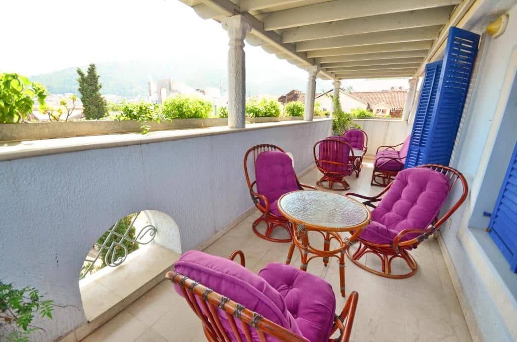 rooms-apartment-6-pax