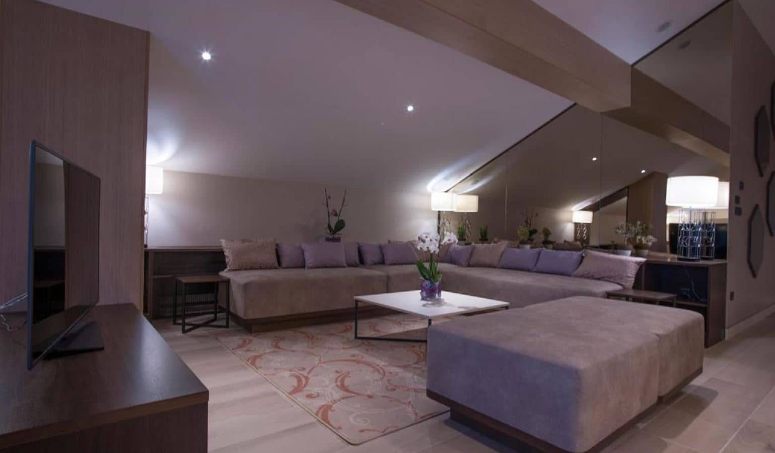rooms-deluxe-apartment