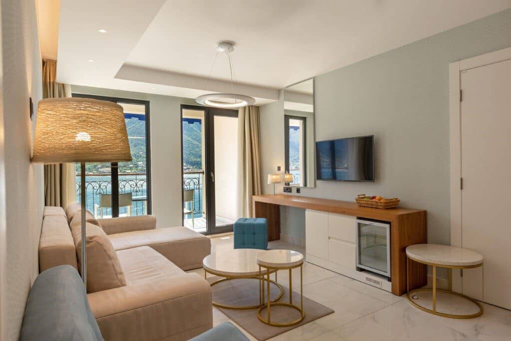 rooms-premium-sea-view-family-room