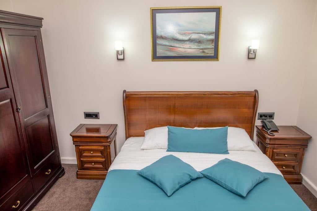 rooms-double-room