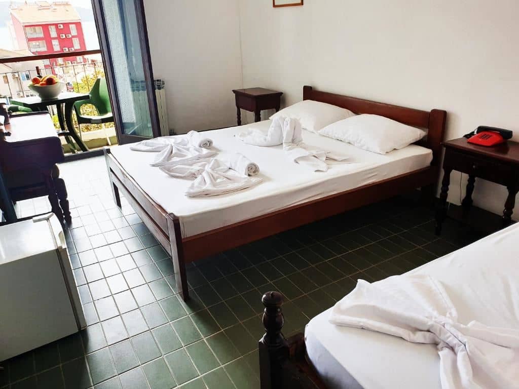 rooms-double-room