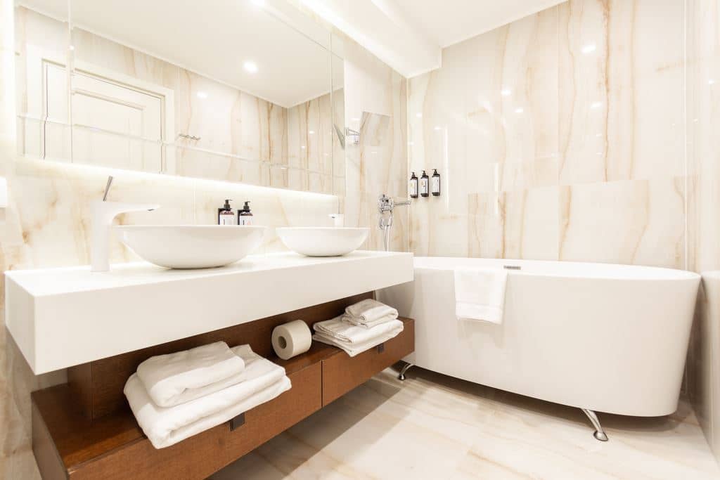 rooms-junior-suite-side-sea-view