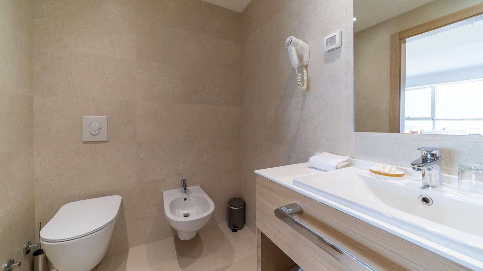 rooms-lux-suite-sea-view