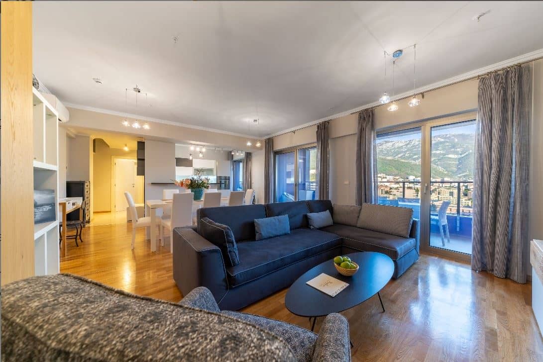 rooms-three-bedroom-apartment-sea-view