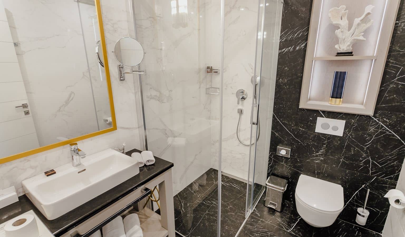 rooms-double-deluxe-room-sea-view
