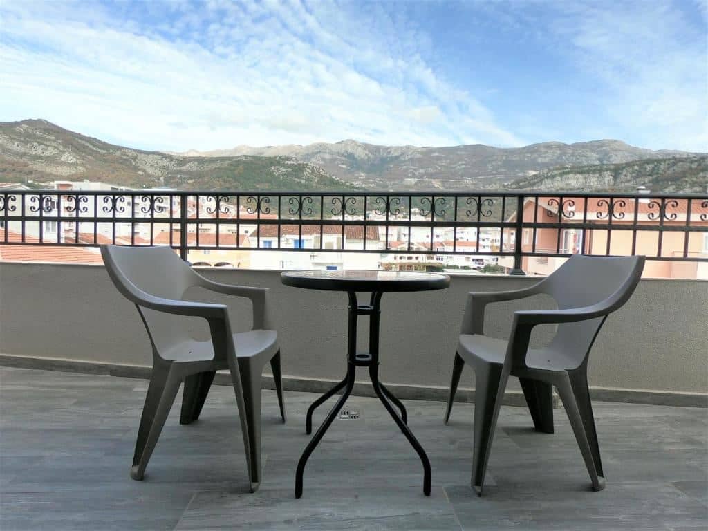 rooms-studio-apartment-02
