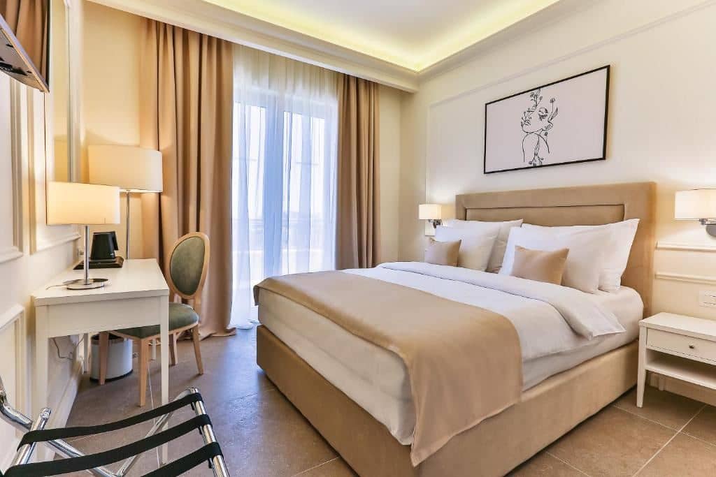 rooms-standard-room