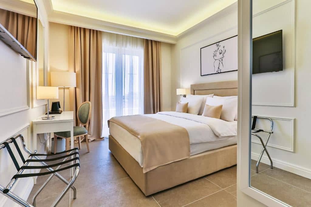 rooms-standard-room