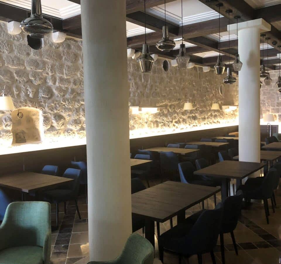 restaurants-restaurants