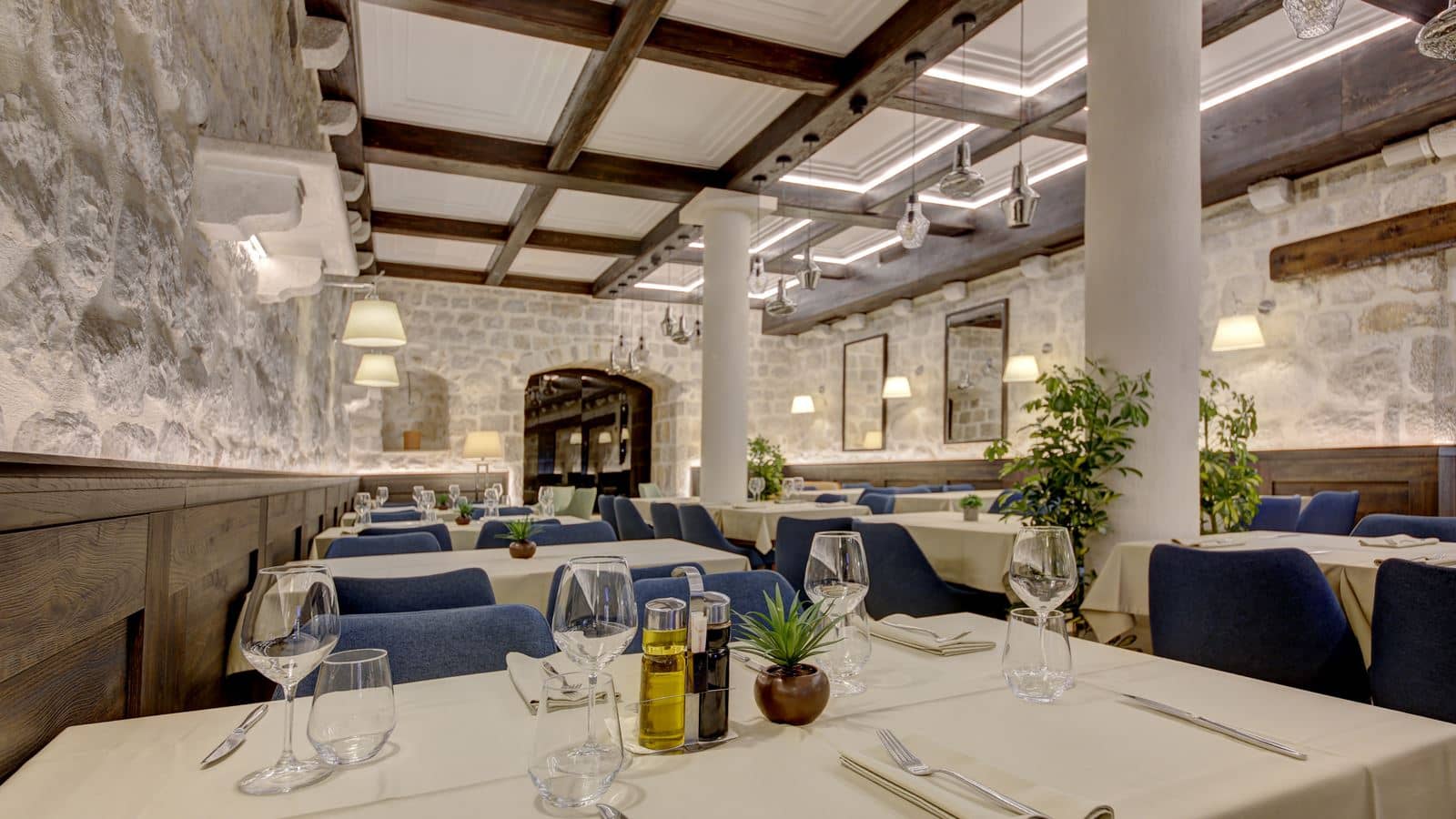 restaurants-restaurants