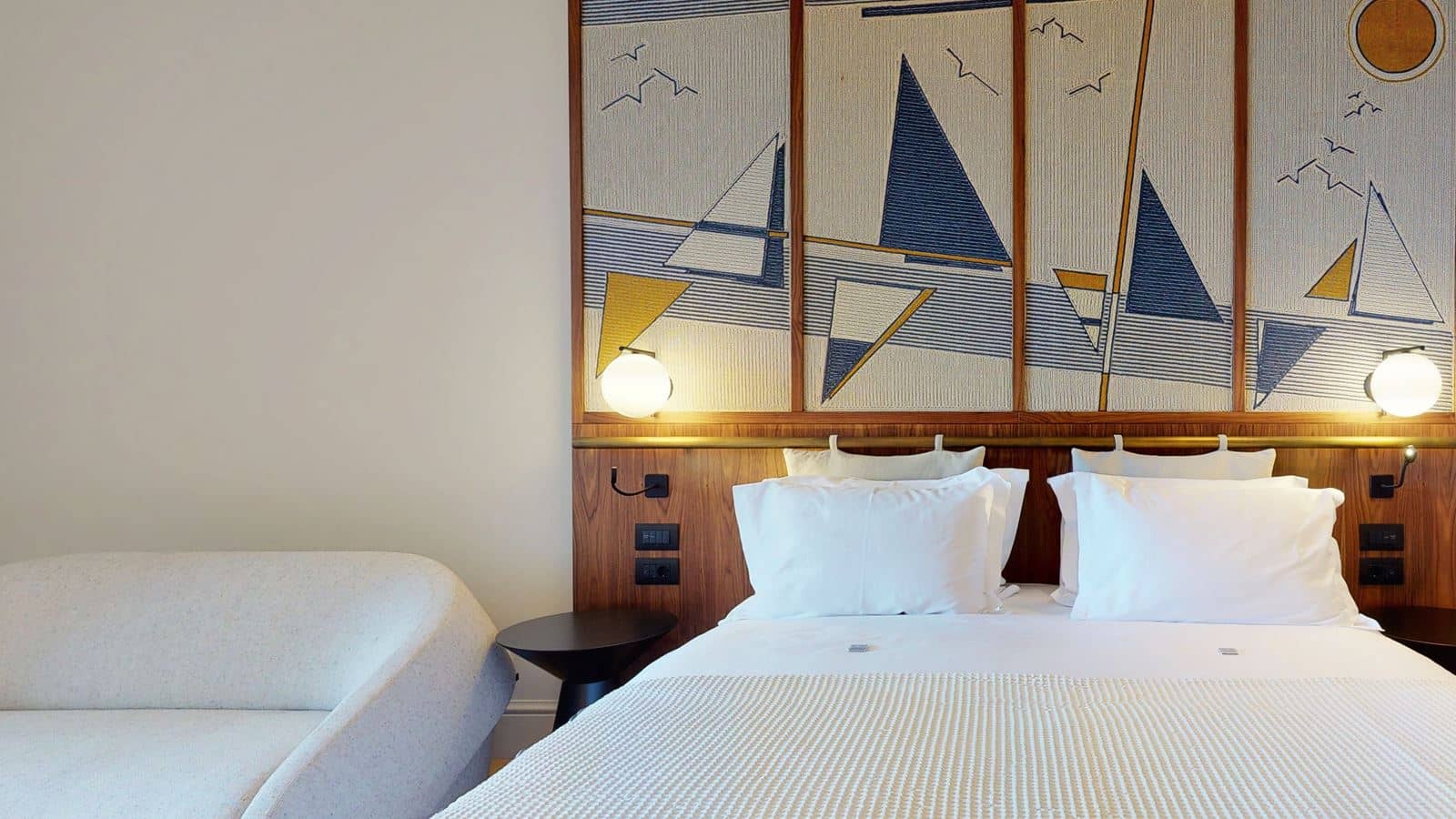 rooms-club-room-sea-view-with-terrace