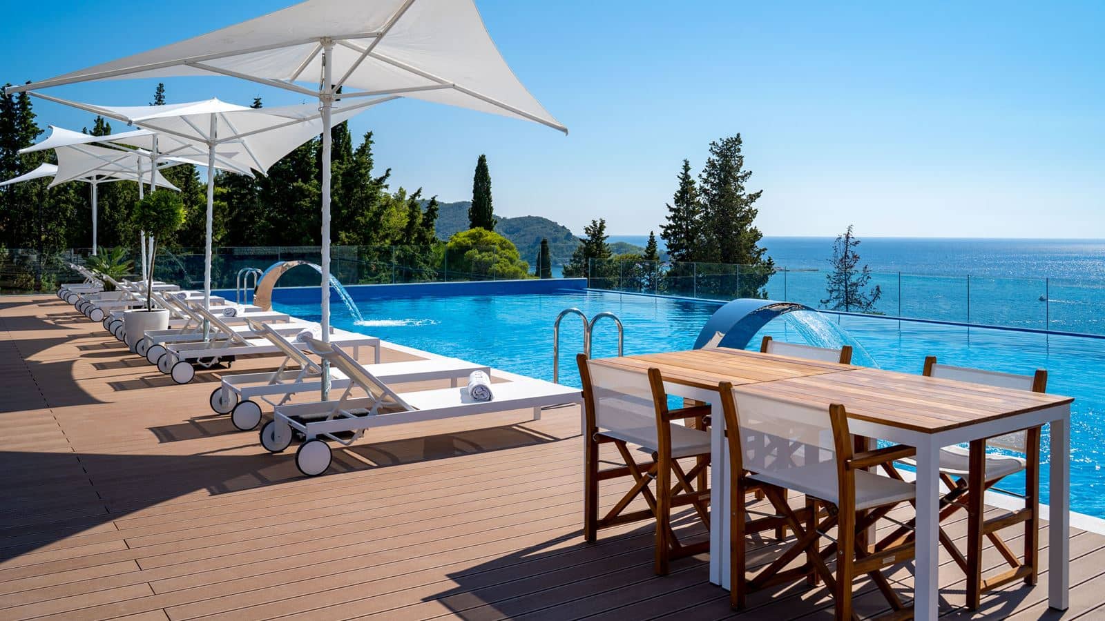bars-pool-bar--infinity-pool-club