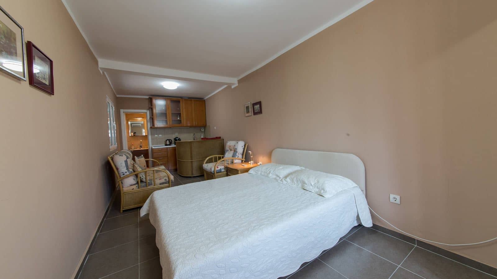 rooms-studio-capacity-4