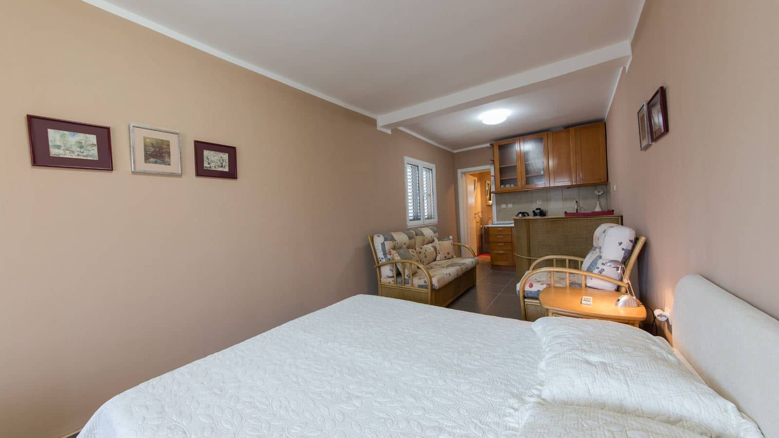 rooms-studio-capacity-4