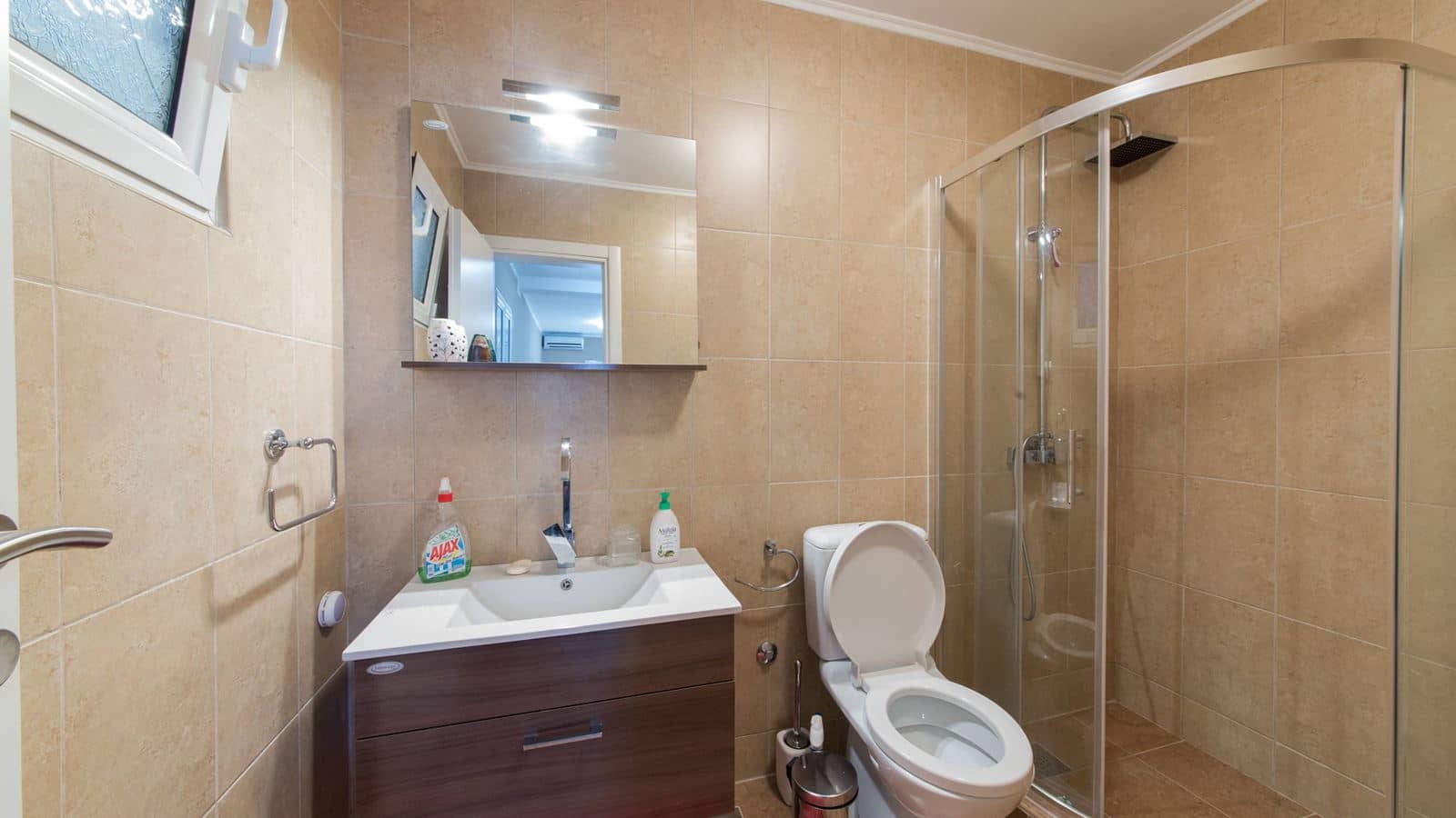 rooms-studio-capacity-4