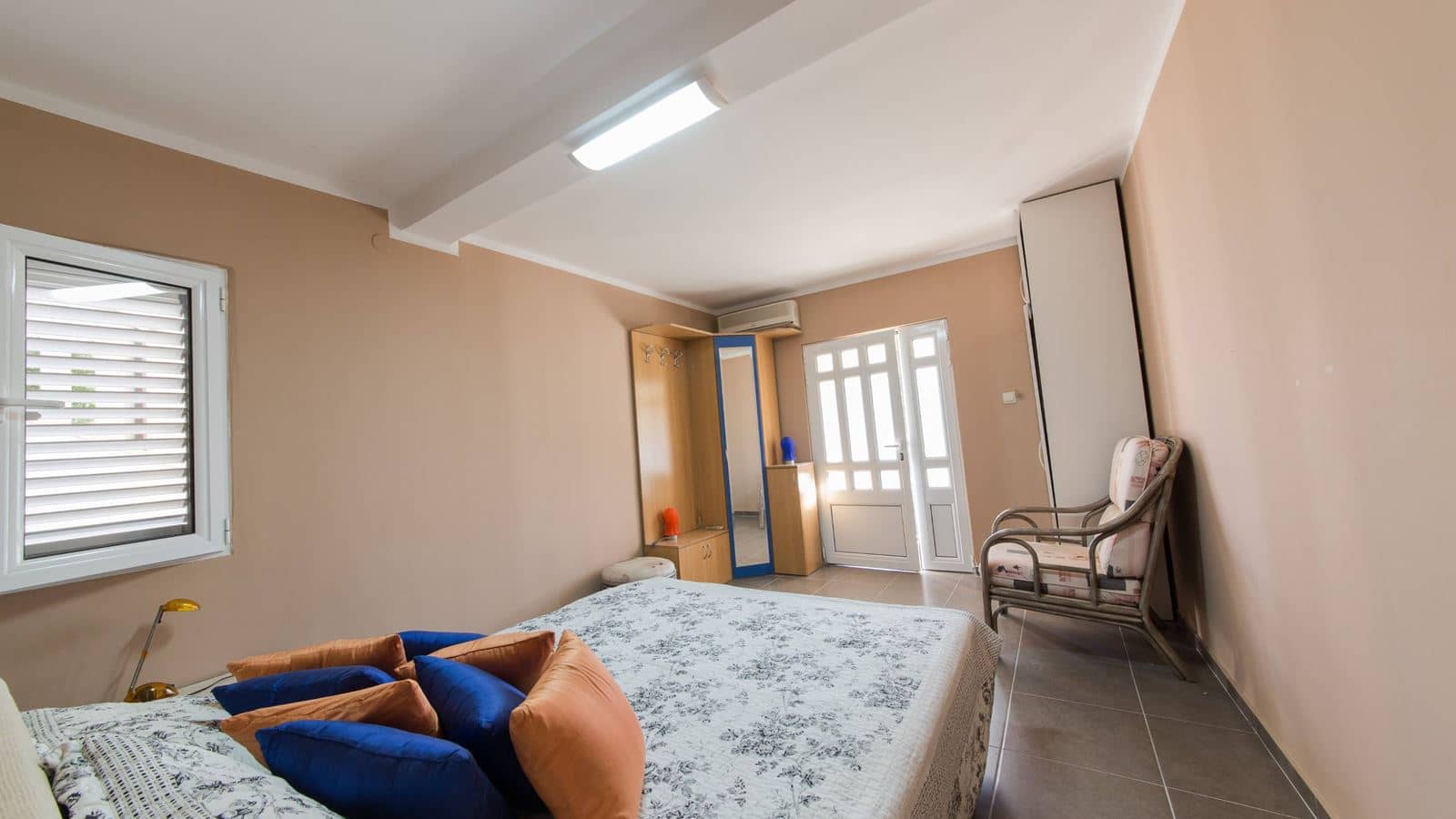 rooms-studio-capacity-2