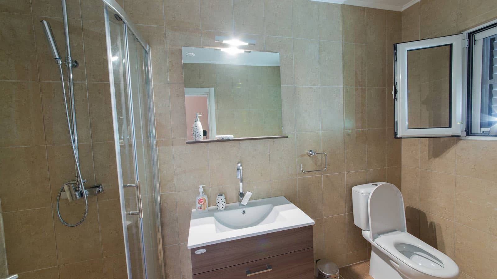 rooms-studio-capacity-2