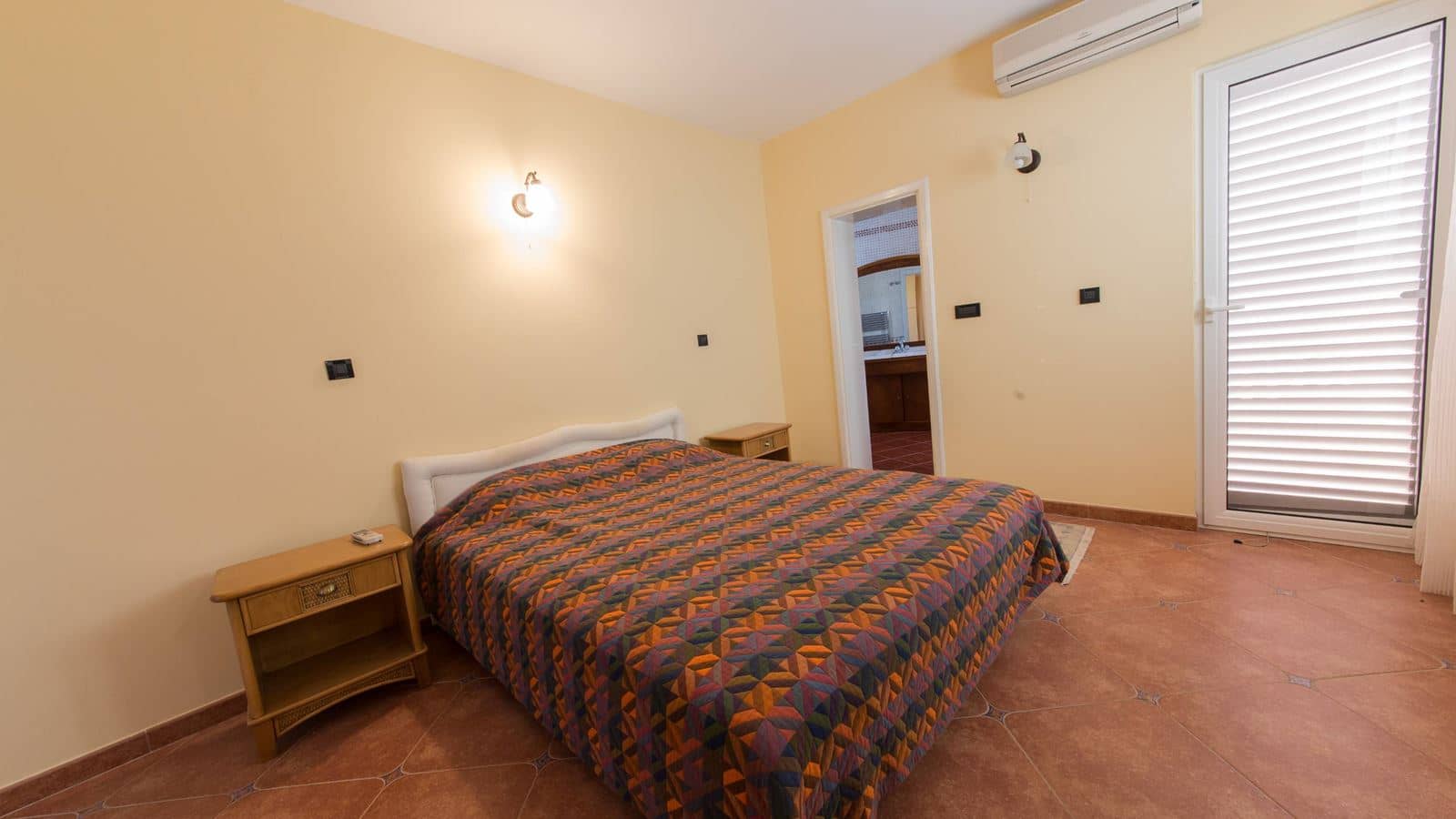 rooms-villa-three-bedrooms