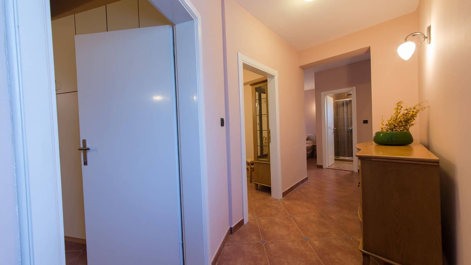rooms-villa-three-bedrooms