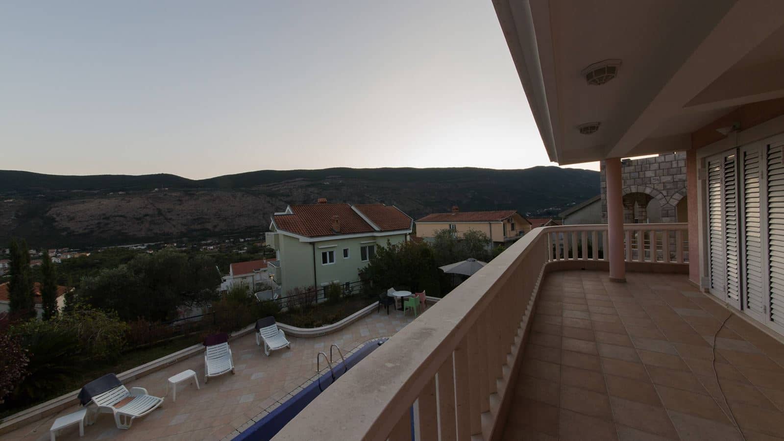 rooms-villa-three-bedrooms