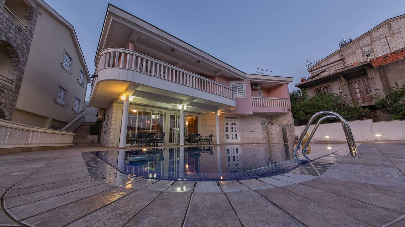 rooms-villa-three-bedrooms