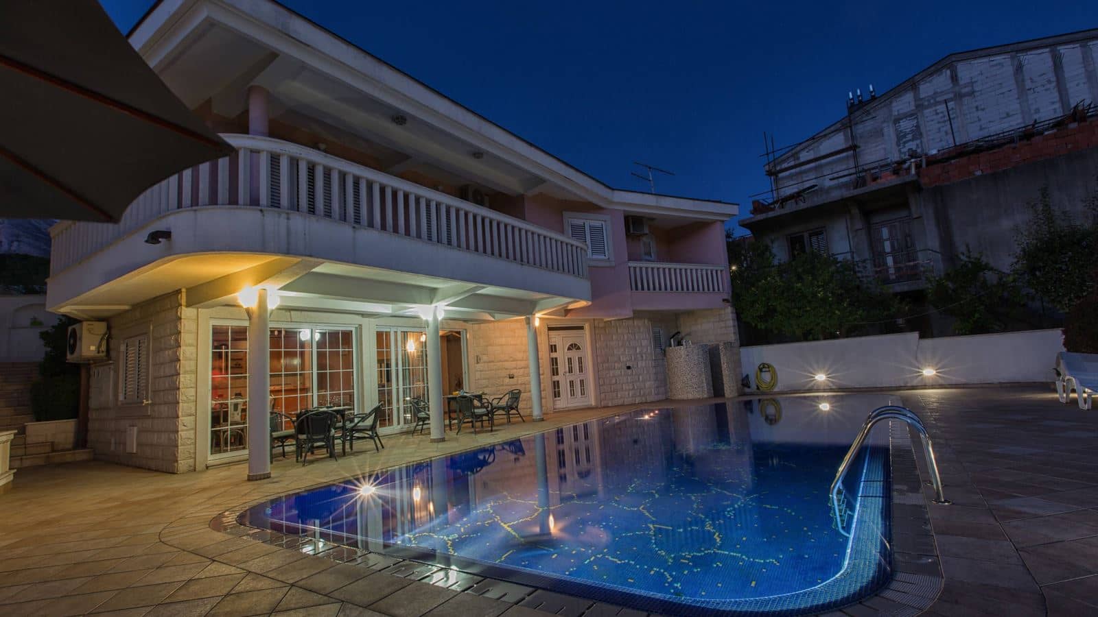 rooms-villa-three-bedrooms