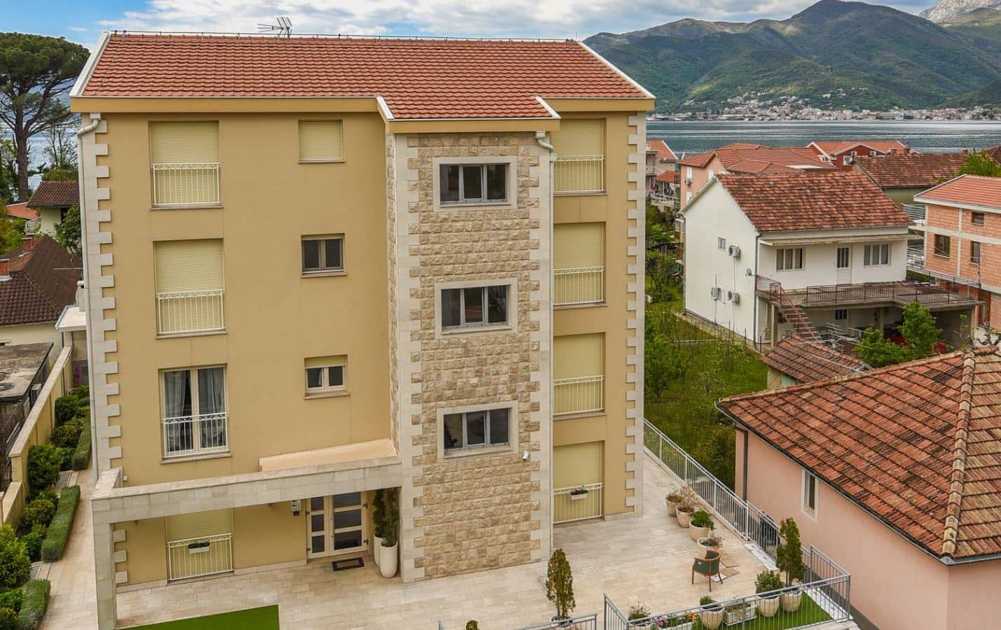 rooms-apartment-sea-view