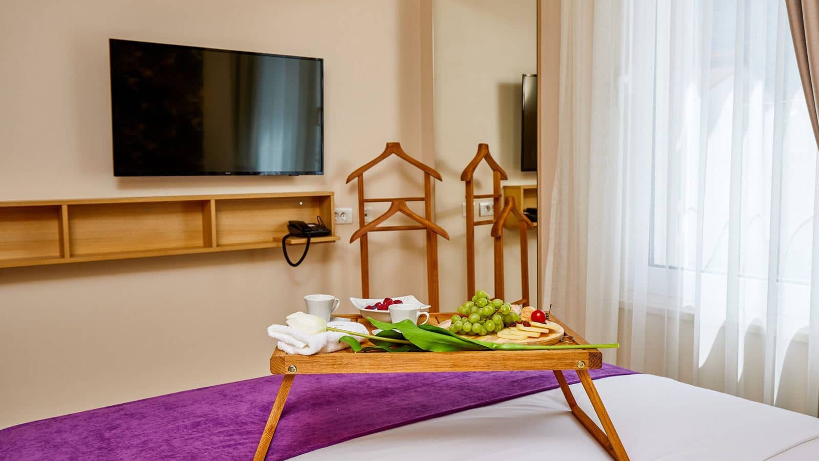 rooms-apartment-deluxe-one-bedroom