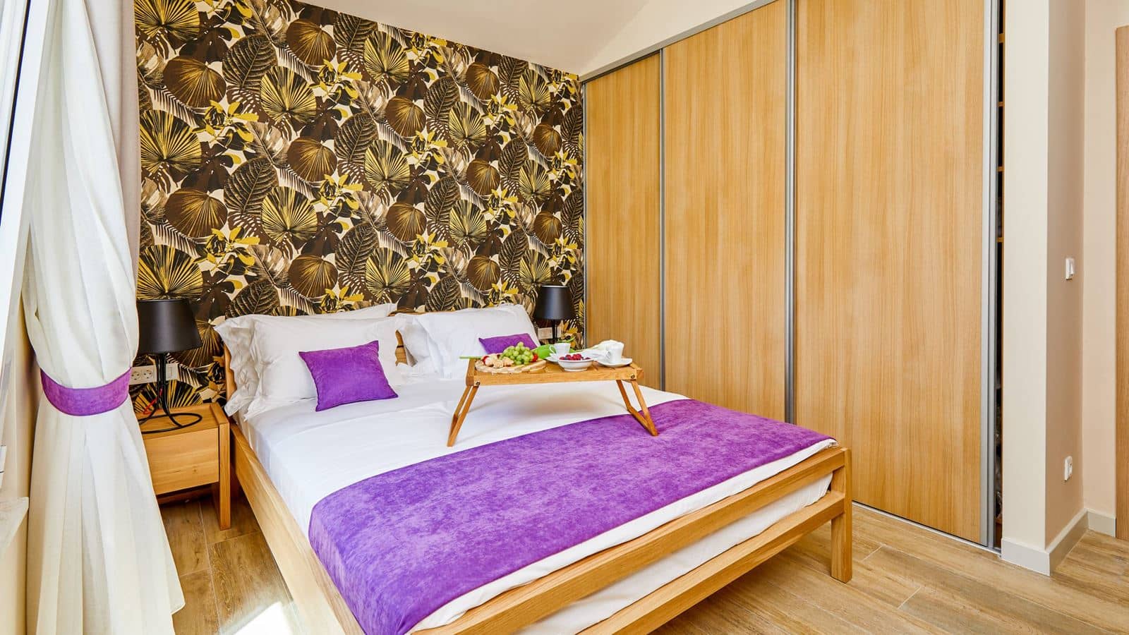 rooms-apartment-deluxe-one-bedroom