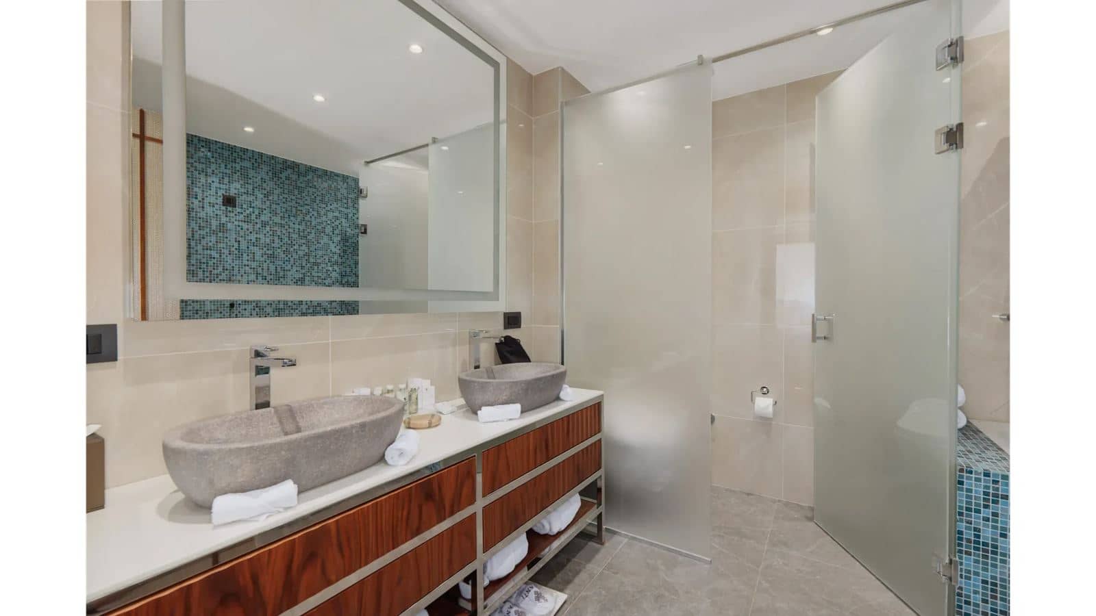 rooms-deluxe-villa-with-private-pool-sea-view