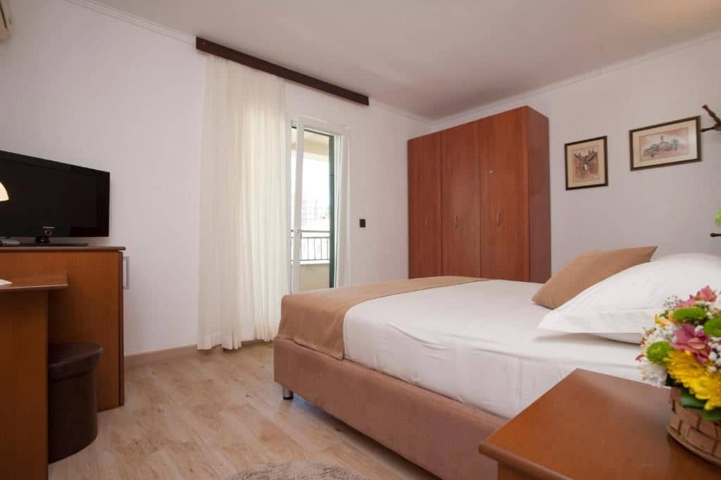 rooms-double-room