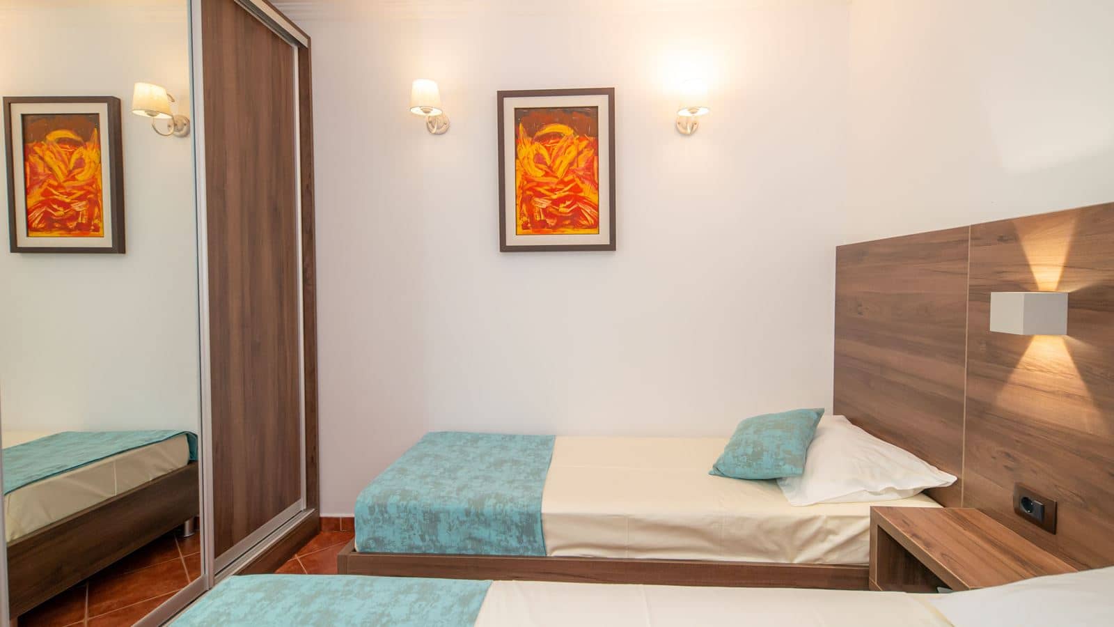 rooms-triple-studio-apartment