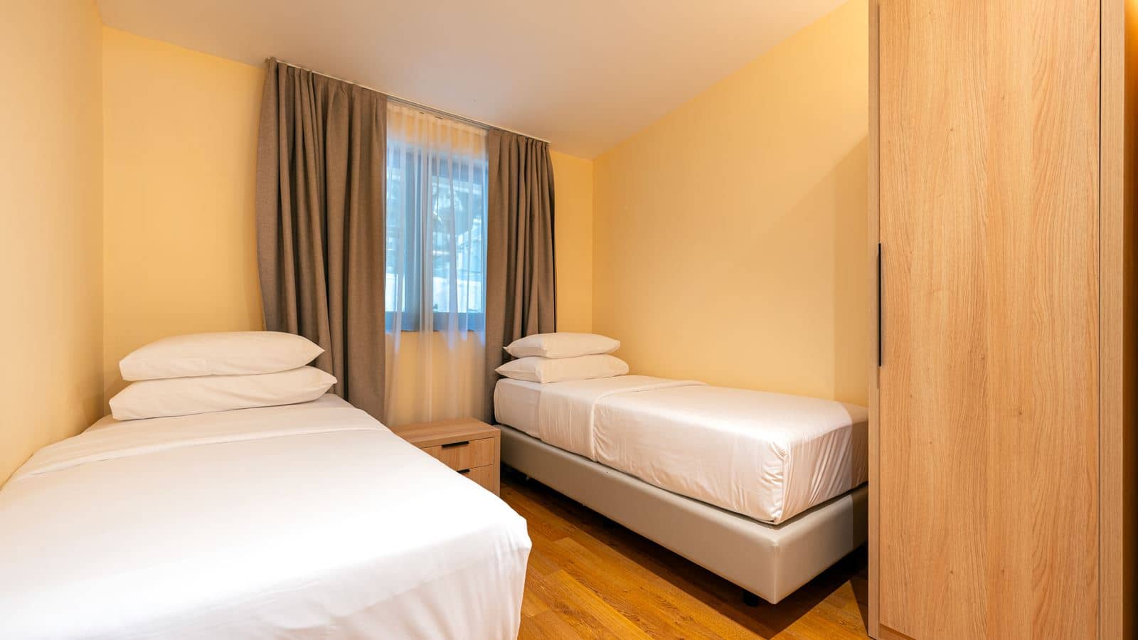 rooms-family-room