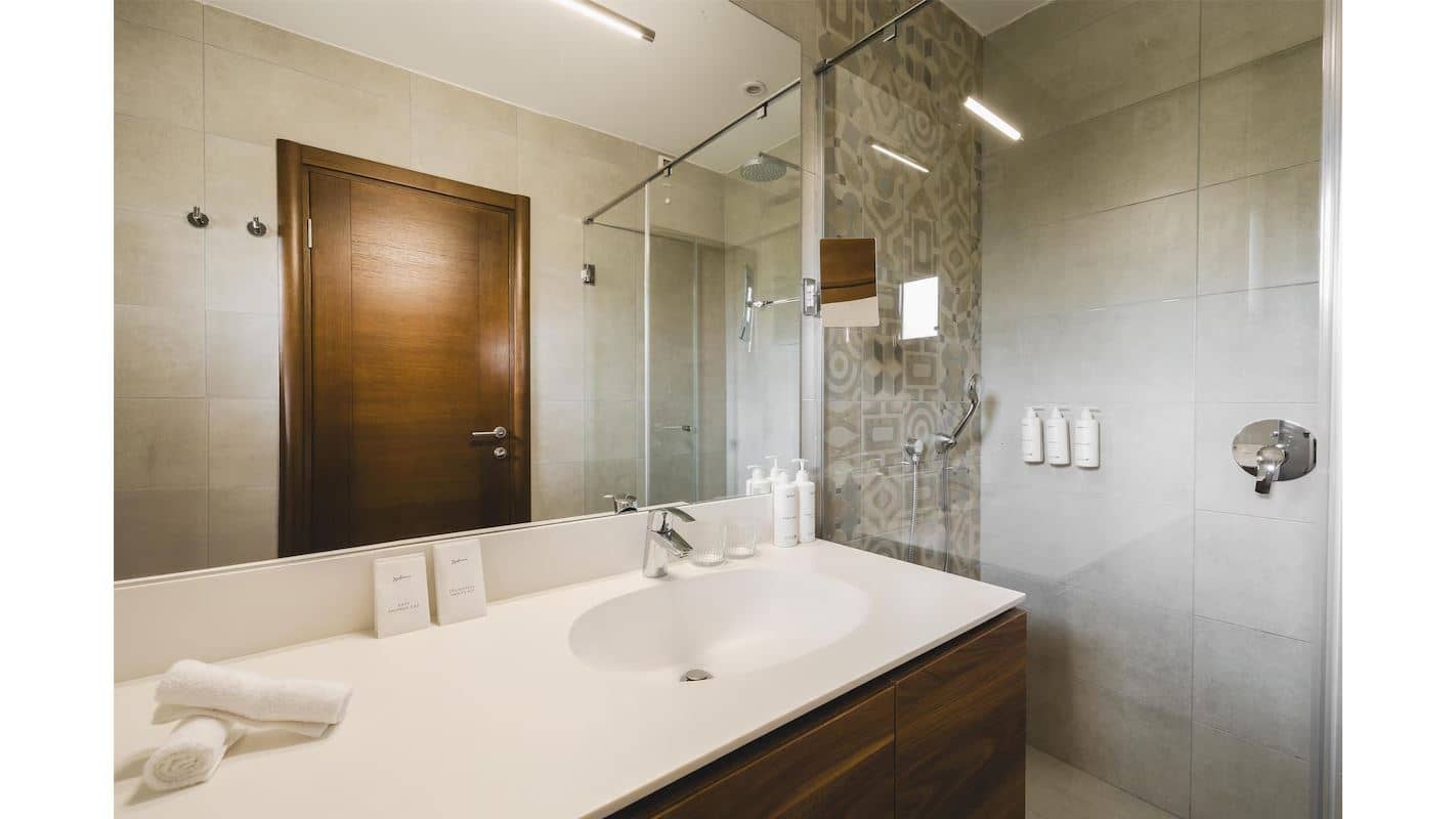 rooms-superior-room