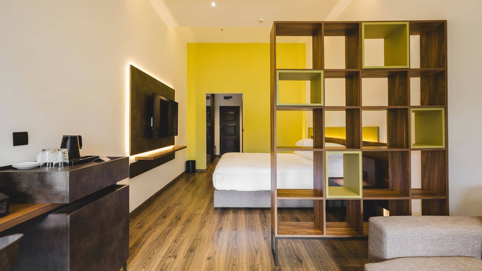 rooms-superior-room