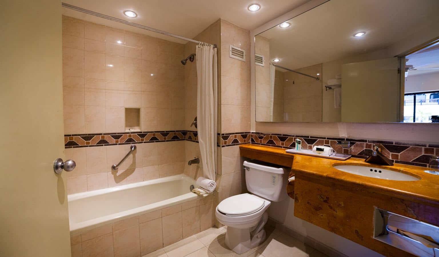 rooms-standard-room