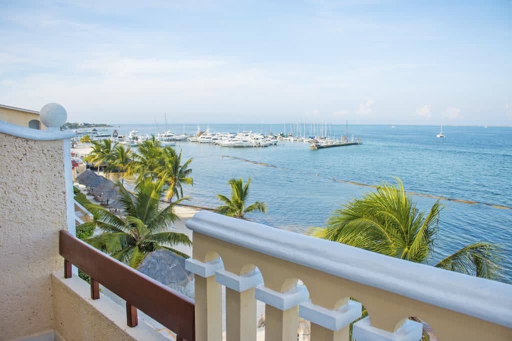 rooms-jacuzzi-ocean-view-adult-only