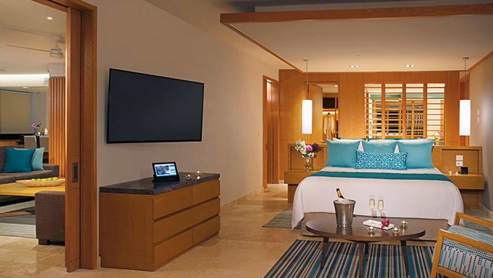 rooms-preferred-club-paramount-suite-ocean-view
