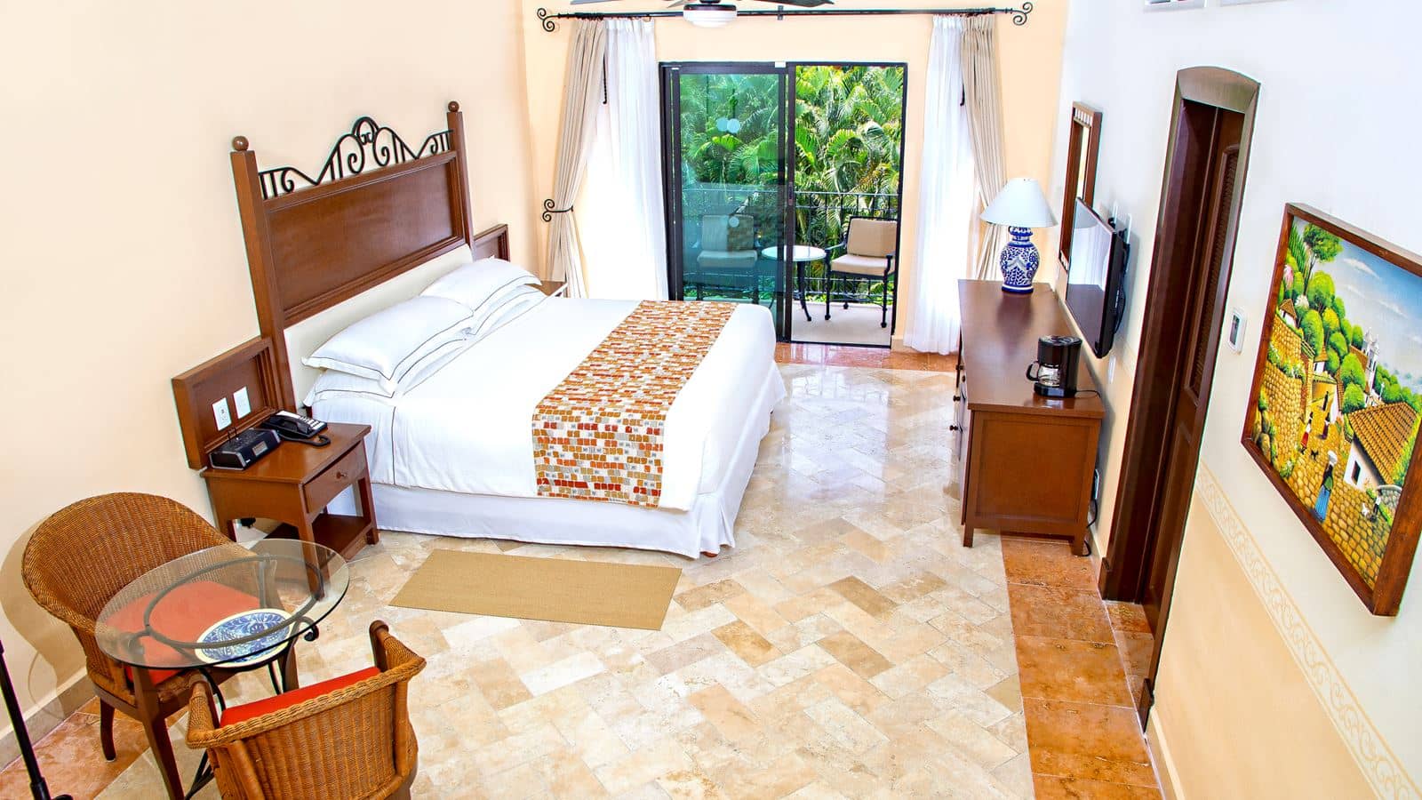 rooms-deluxe-room-concierge