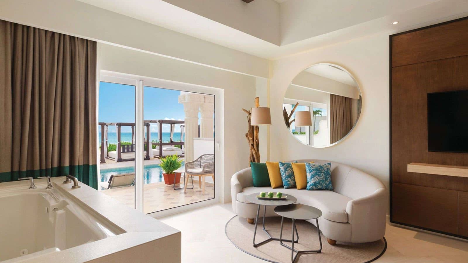 rooms-junior-suite-swim-up
