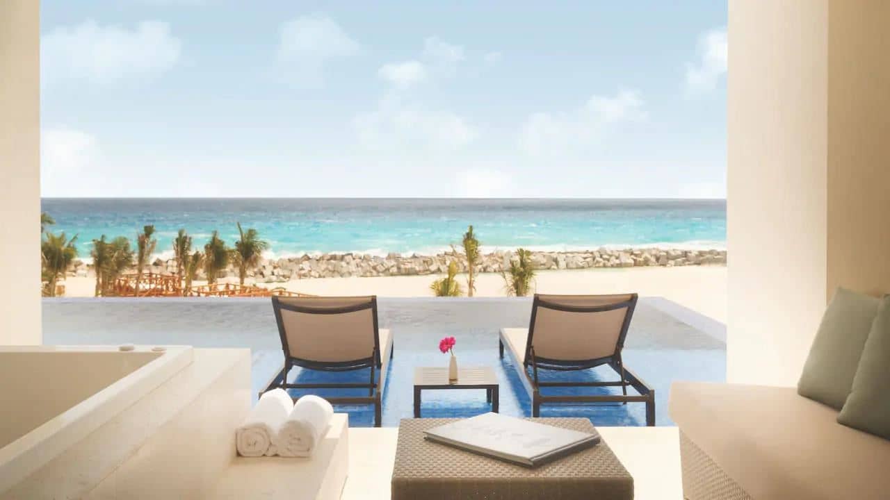 rooms-turquoize-sky-swim-up-ocean-front-master-suite-adults-only-18+
