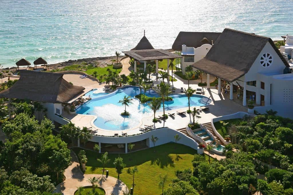 pools-outdoor-pool