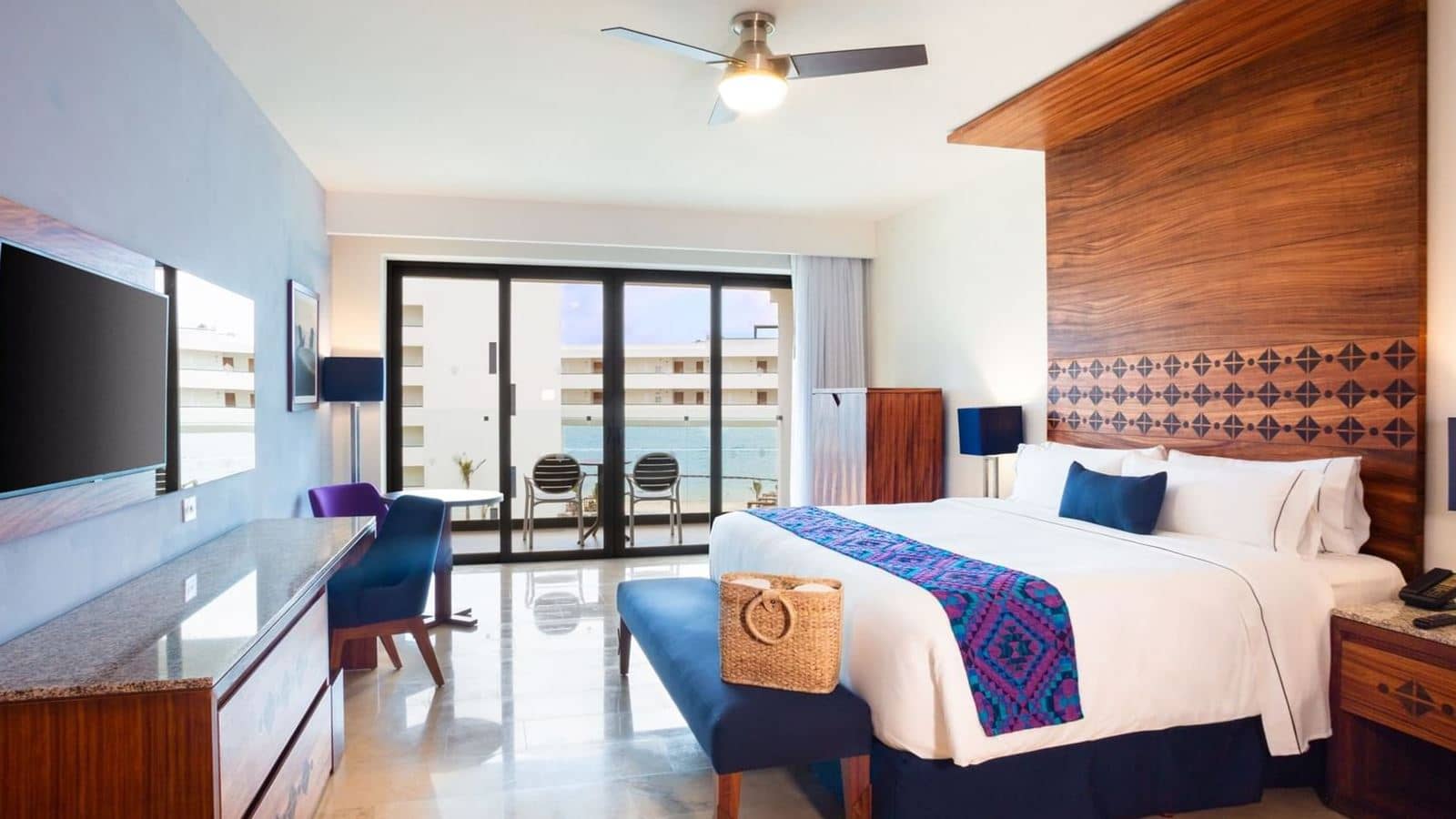 rooms-agatha-room
